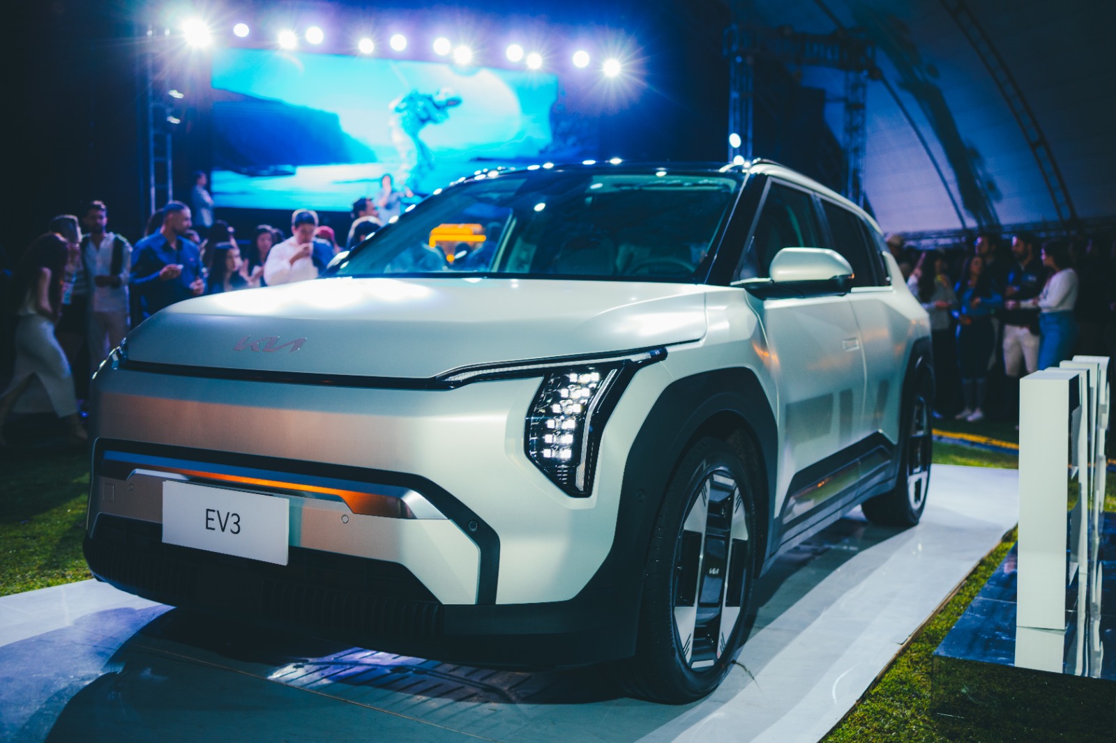 KIA-EV3_1.jpg